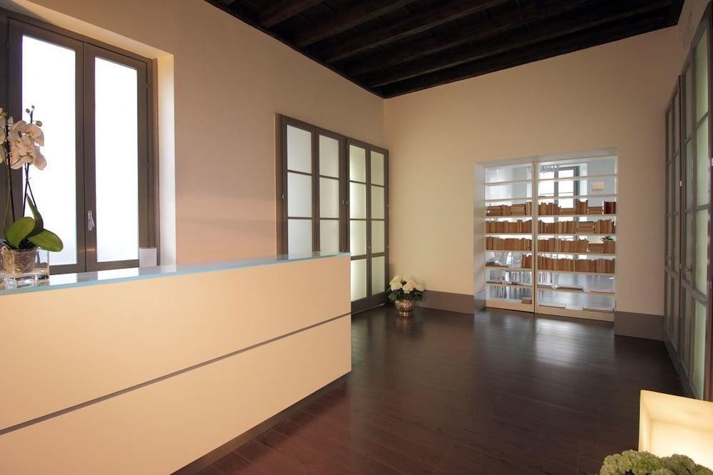Milano Suites Buitenkant foto