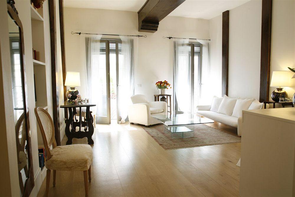 Milano Suites Buitenkant foto