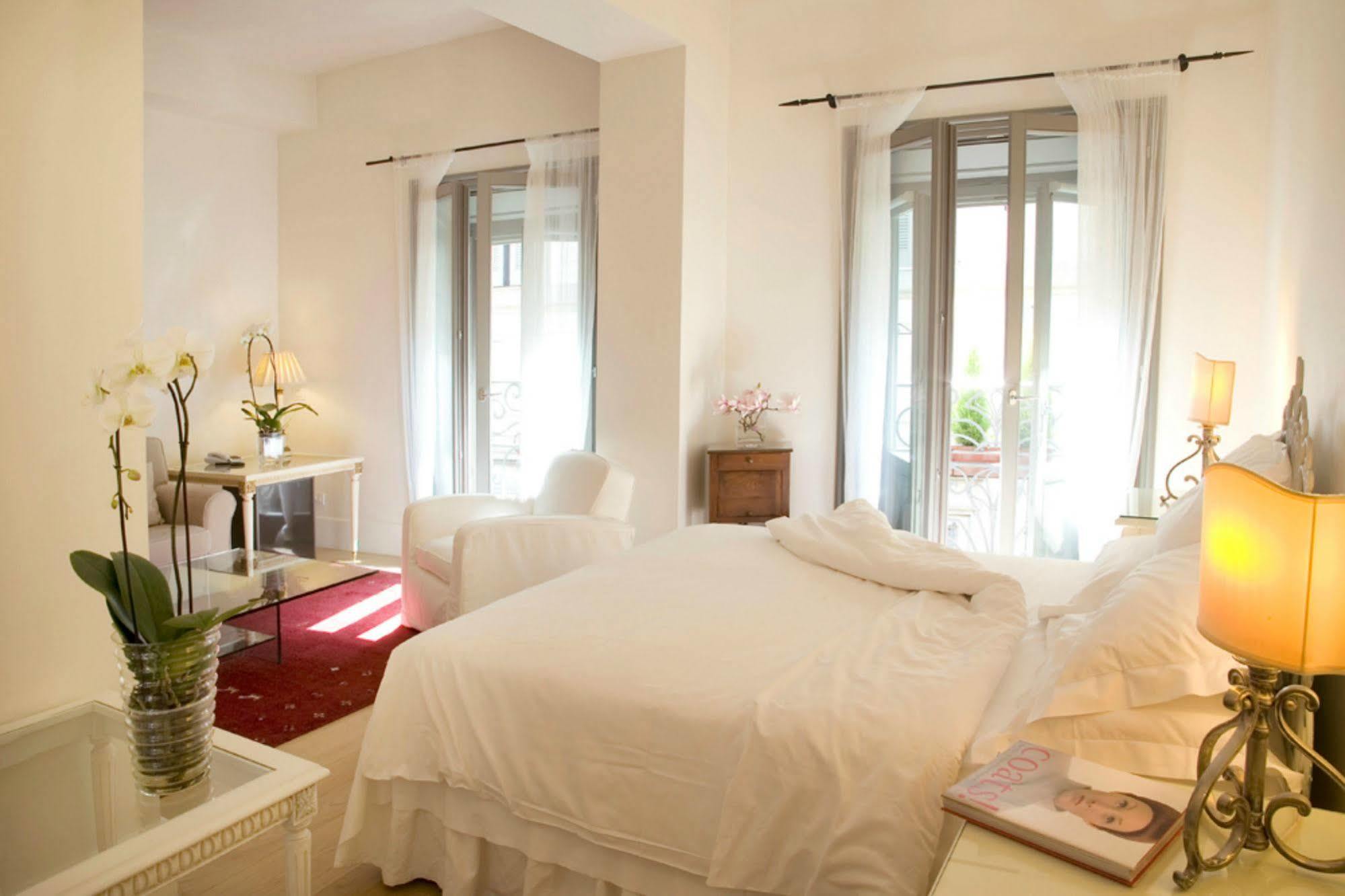 Milano Suites Buitenkant foto